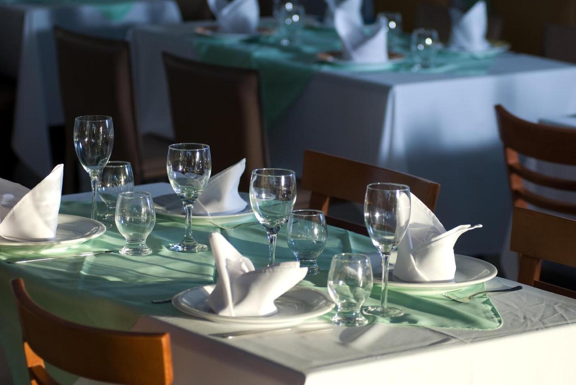 Oyo Hotel Arembepe Beach Hotel, Camacari Zewnętrze zdjęcie